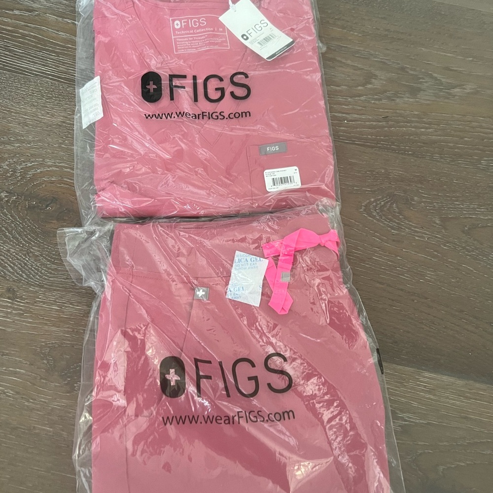 FIGS SCRUBS